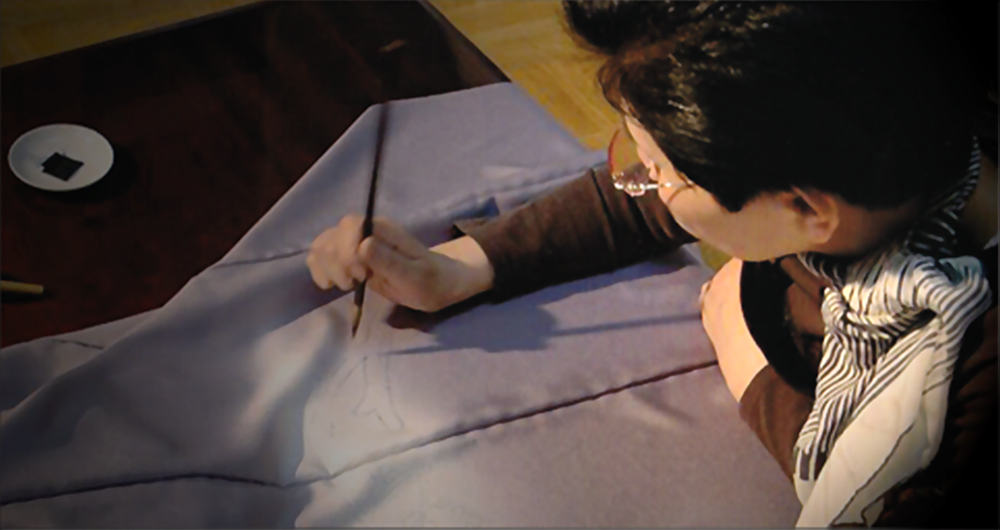 友禅意匠作家の金子直美写真